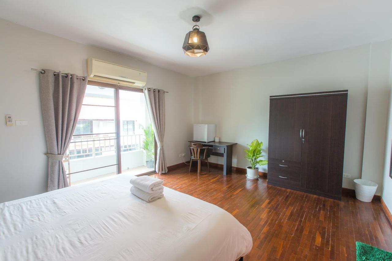 The Little Siri Hotel Chiang Mai Exterior foto
