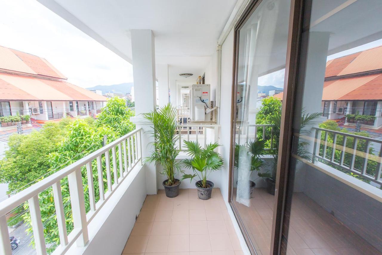 The Little Siri Hotel Chiang Mai Exterior foto