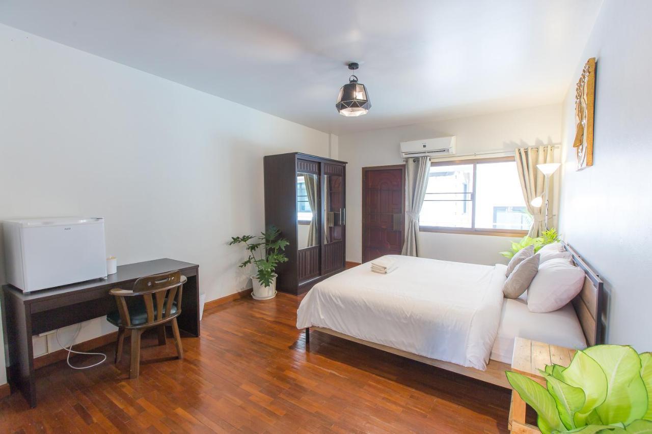 The Little Siri Hotel Chiang Mai Exterior foto