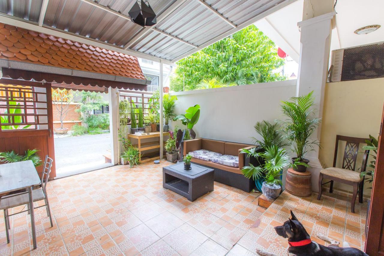 The Little Siri Hotel Chiang Mai Exterior foto