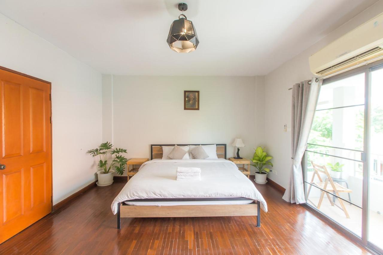 The Little Siri Hotel Chiang Mai Exterior foto
